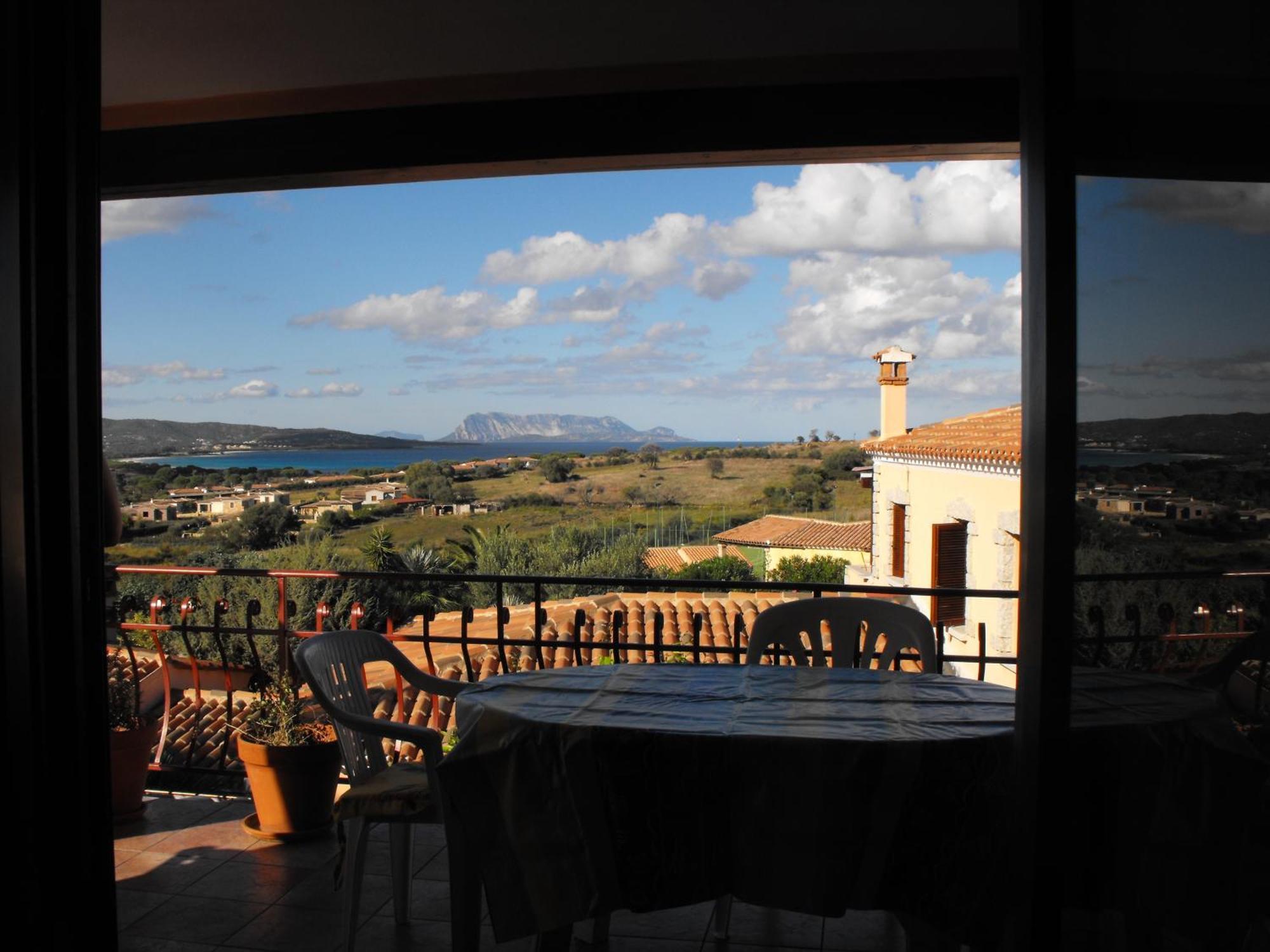Aparthotel Borgo Le Logge Budoni Habitación foto